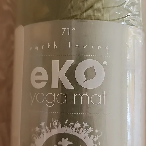 New Manduka Extra Wide Eko 71 L, 26 W & 5mm Thickness Yoga Mat in Moss Green